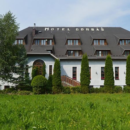 Motel Gombas Luaran gambar