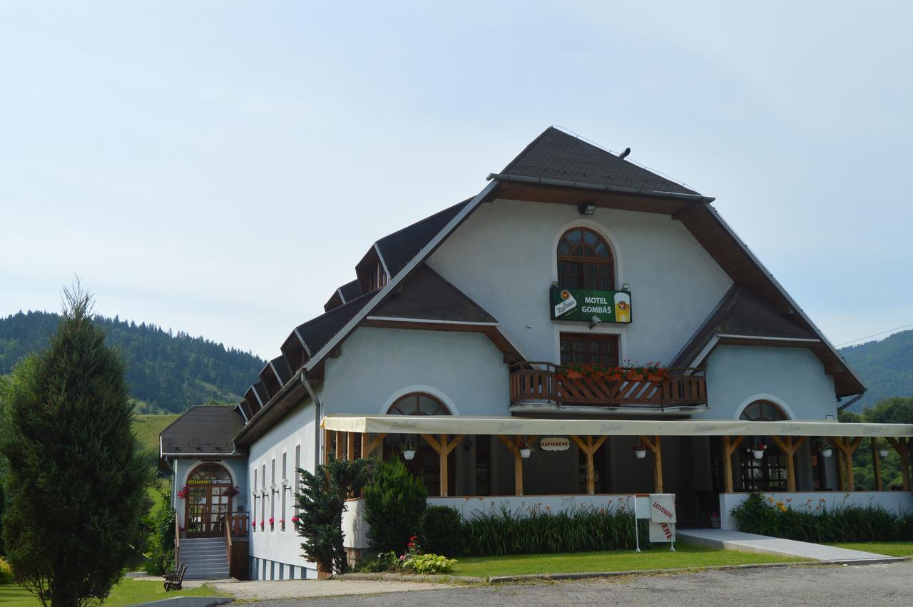 Motel Gombas Luaran gambar